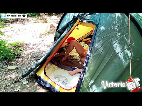 ❤️ Nakuha sa camera Madamdaming haltak off Stranger in a tent ❤ Magandang porn sa amin ❤